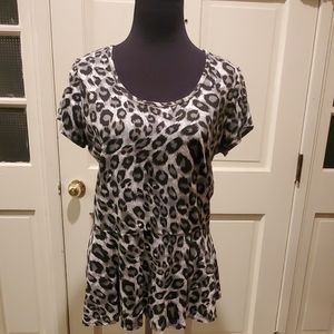 Leopard print top